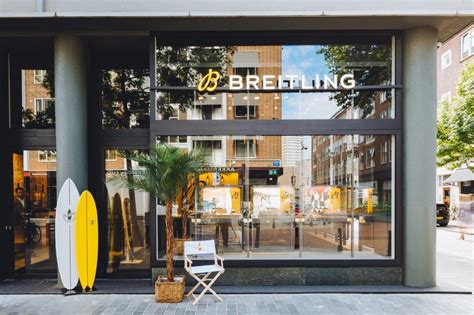 foto's van breitling boutique rotterdam